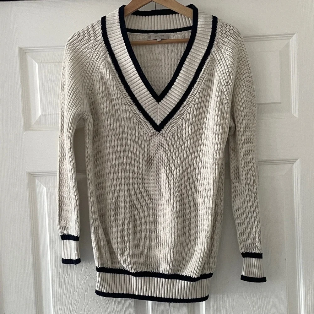 Hobbs London Elegant Cream V-Neck Sweater - Picture 1 of 5